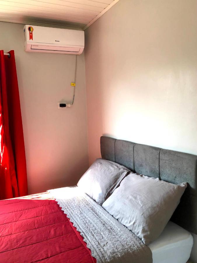 Quarto Privado Em Residencia No Coracao De Foz - Casa E Banheiro Compartilhado فوز دو إيغواسو المظهر الخارجي الصورة
